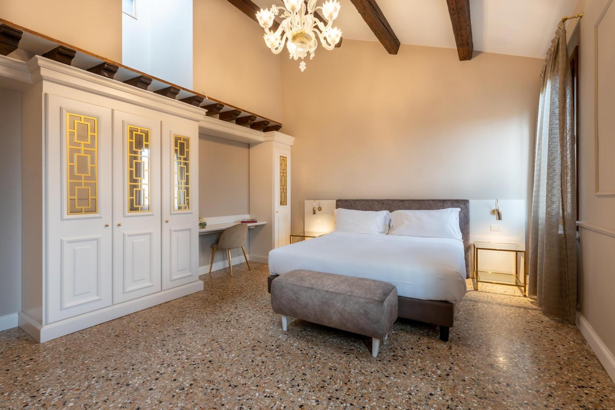 San Vio Palace Luxury Apartments Venice Exterior photo